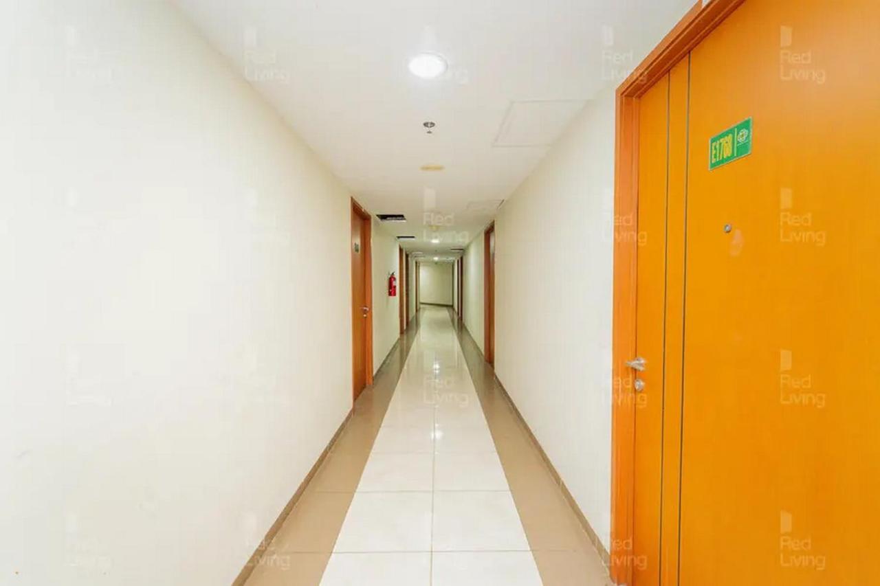 Redliving Apartemen Green Lake View Ciputat - Pelangi Rooms 2 Tower E Tangerang Exteriör bild