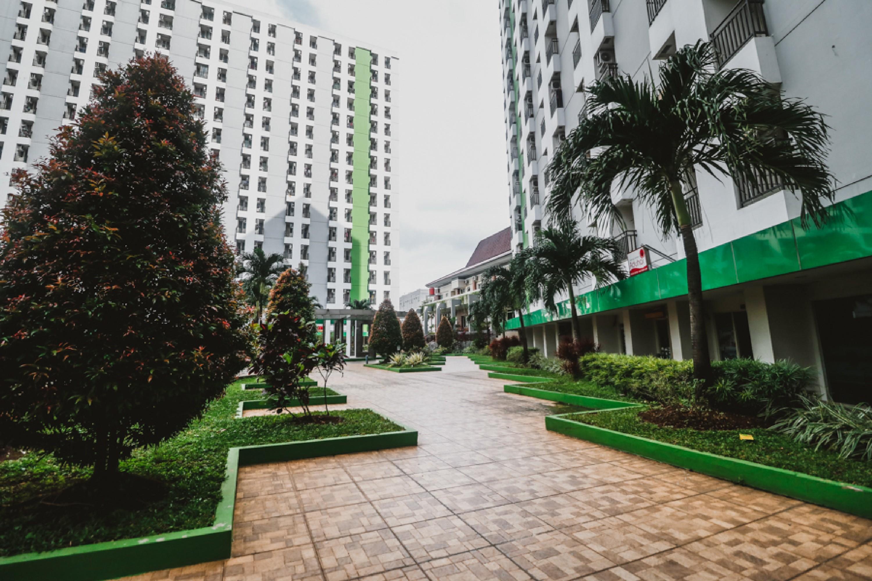 Redliving Apartemen Green Lake View Ciputat - Pelangi Rooms 2 Tower E Tangerang Exteriör bild
